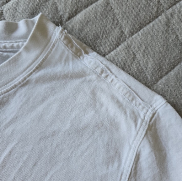 Lululemon Women's White T-shirt - Picture 6 of 6